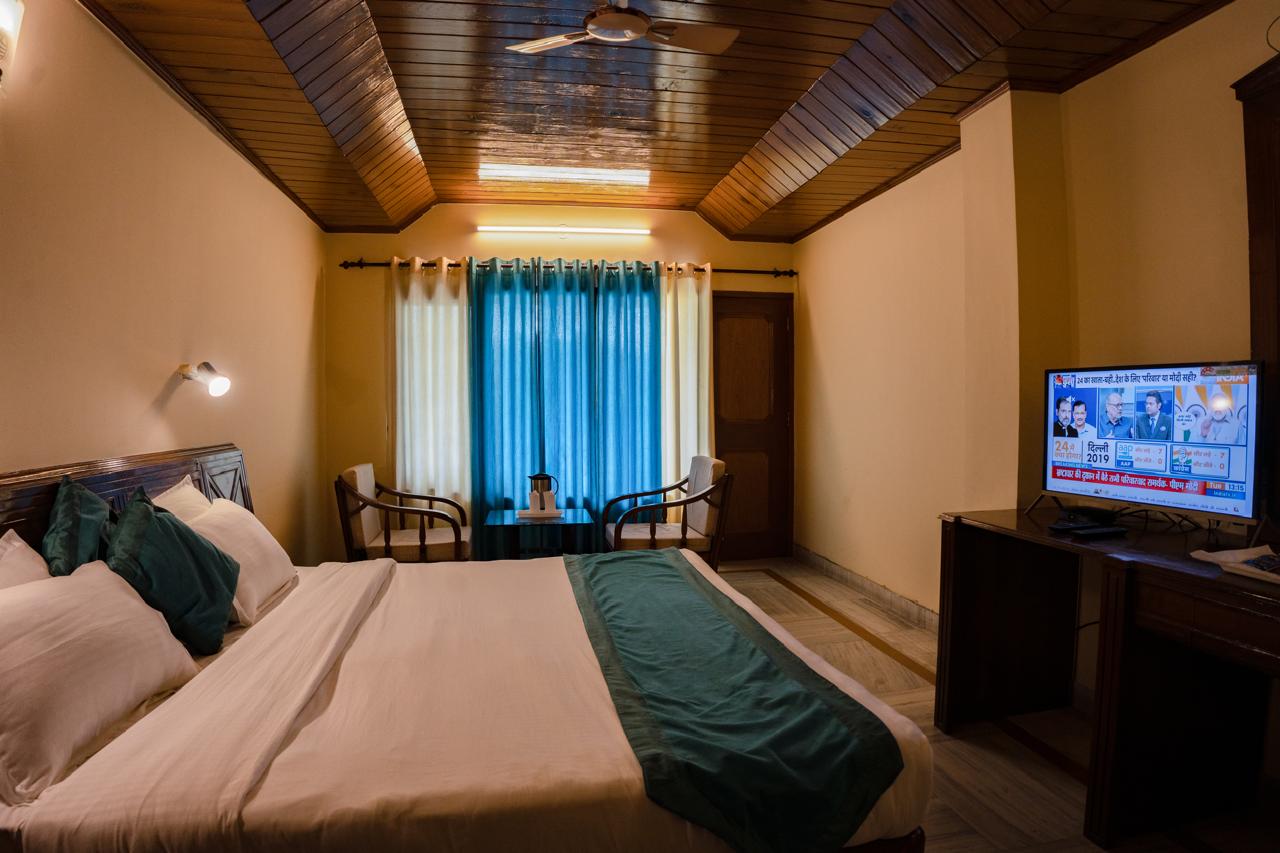  Hotel for sale in Solan Kandaghat H.P. slider image